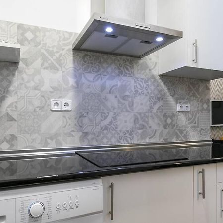 Apartamentos Plaza De Pedro Zerolo I Madrid Bagian luar foto