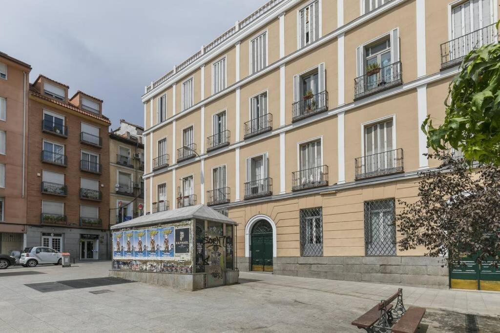 Apartamentos Plaza De Pedro Zerolo I Madrid Bagian luar foto
